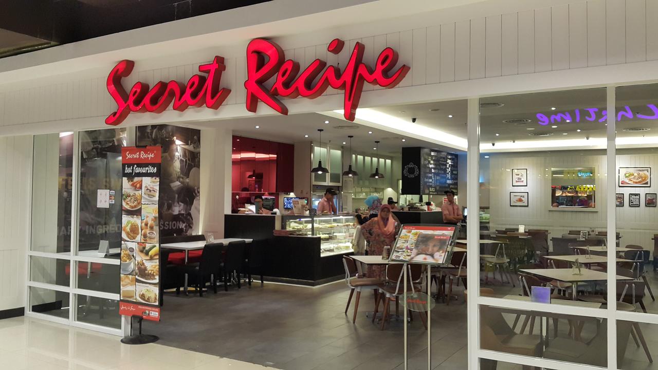 Secret Recipe outlet in Imago Mall