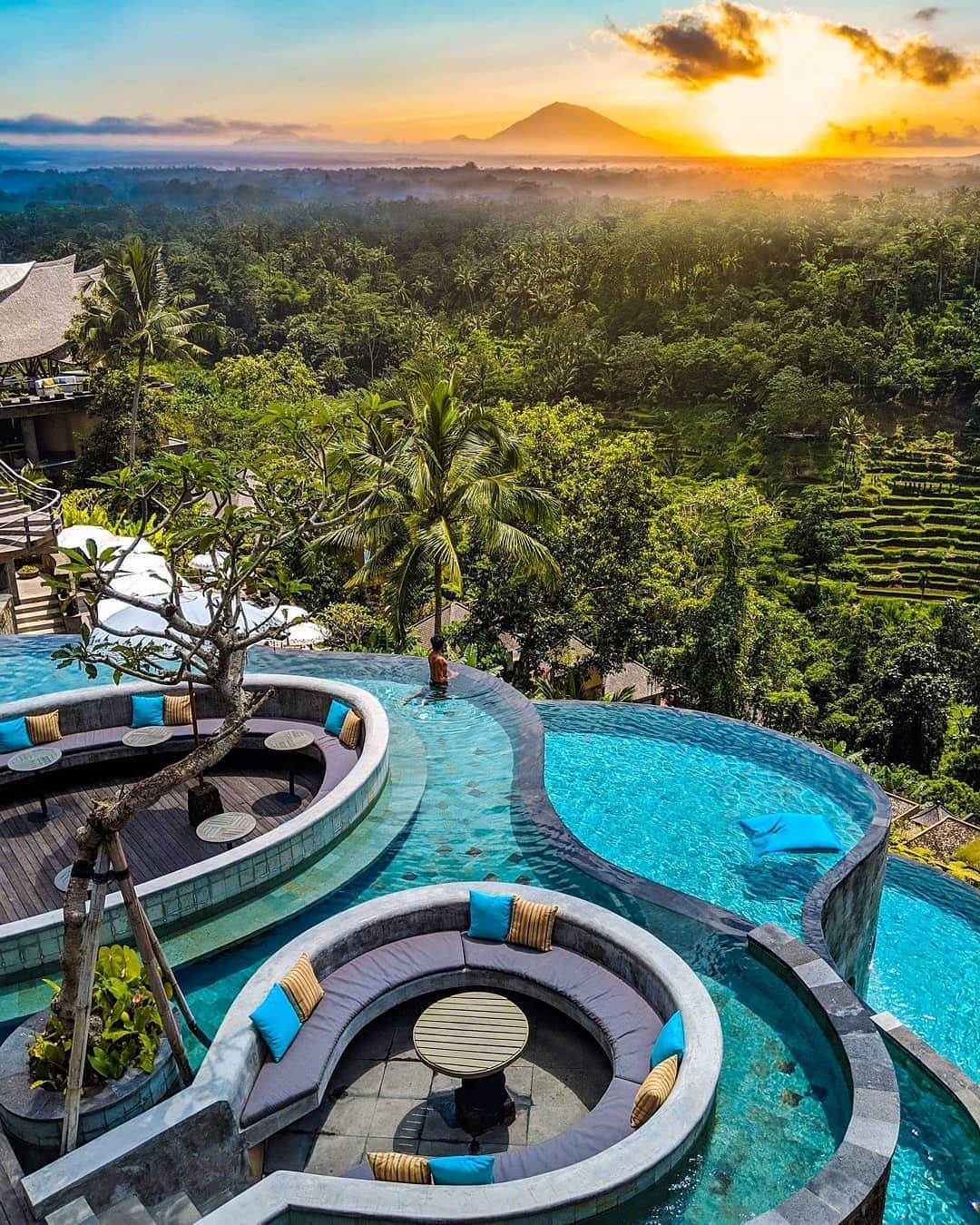 This new terrace pool is the hottest thing in Bali right now! - Foodie