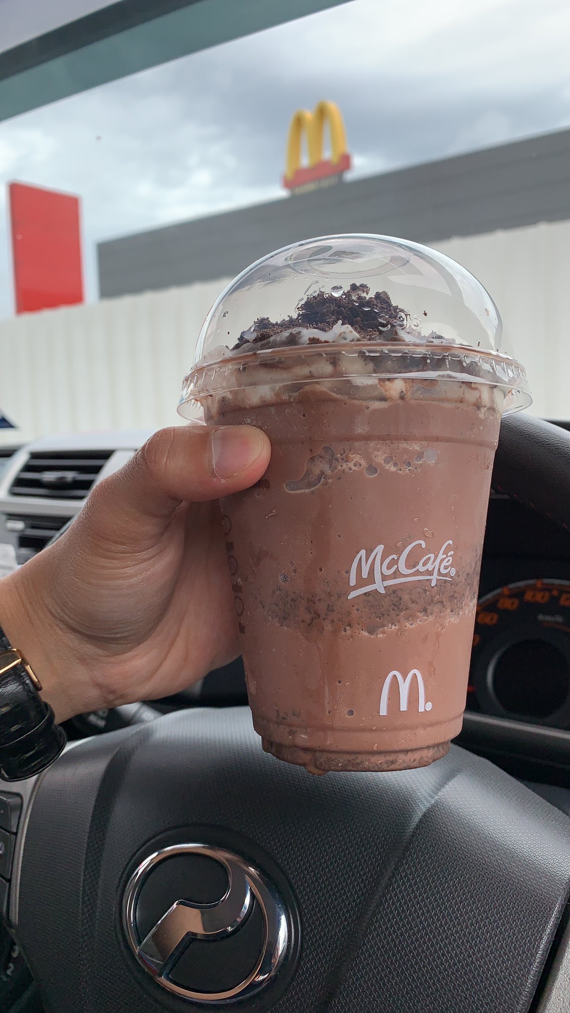 McDonald's Introduces Ice Blended Chocolate With Oreo And It's The Best